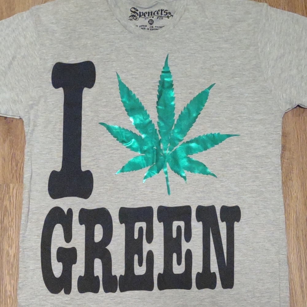 Spencer's Men's Graphic Tee - Size XL